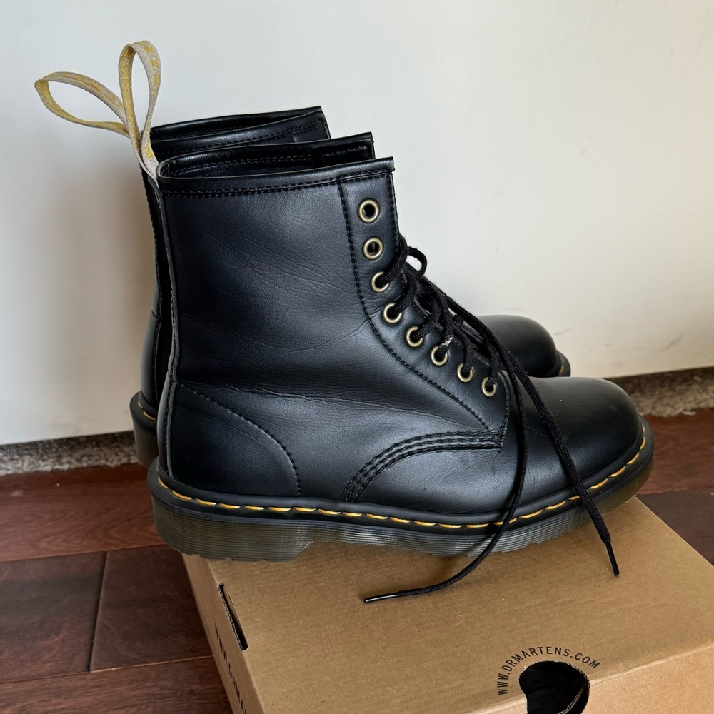Dr Martens vegan 1460 boot